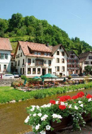 Zur Alten Bruecke Schiltach Exterior photo